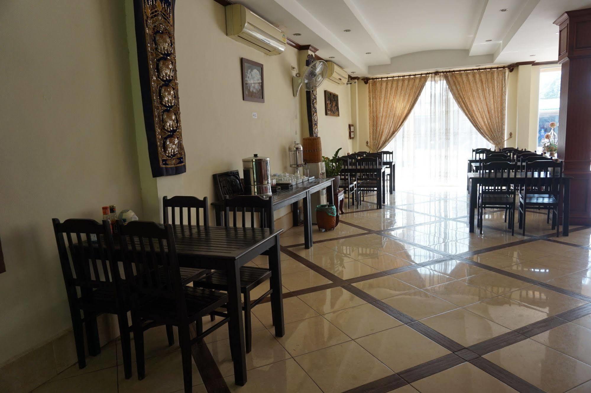Domon Hotel Vientiane Exterior photo