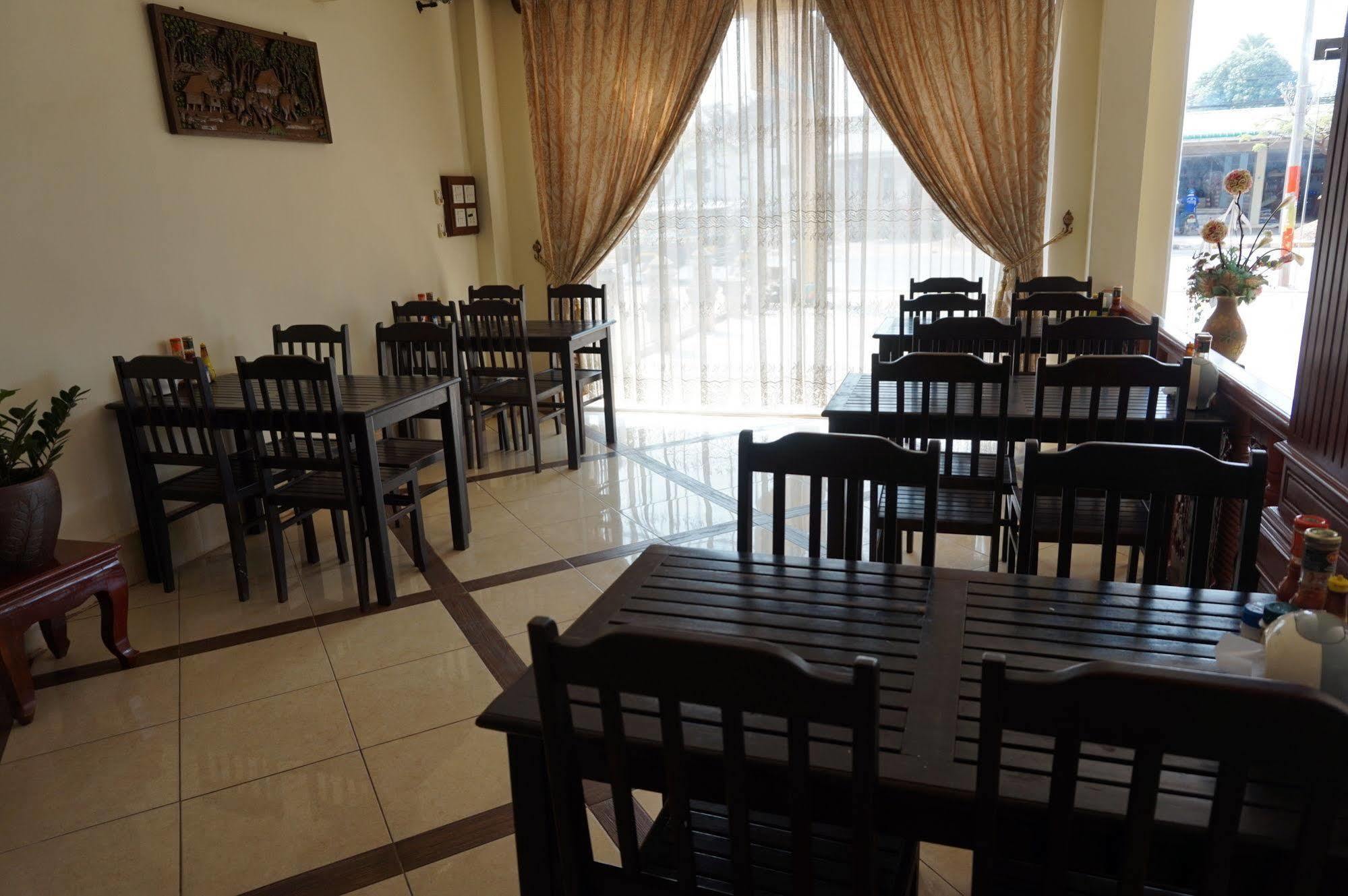 Domon Hotel Vientiane Exterior photo